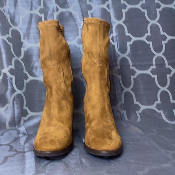 Charles David Suede Boots - Picture 2 of 6